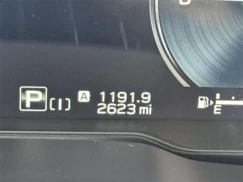 Used 2025 Subaru Forester Premium image 26