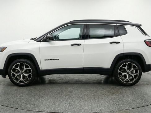 Used 2025 Jeep Compass Limited AWD/4WD image 5
