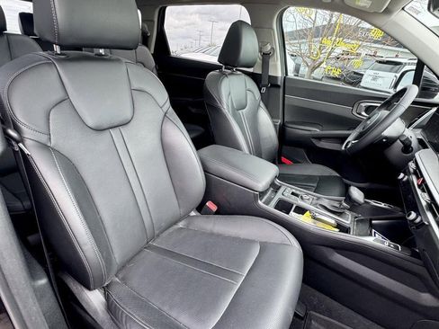 Used 2024 Kia Sorento X-Line EX image 16