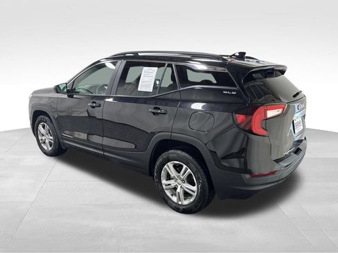 Used 2023 GMC Terrain SLE w/ Driver Convenience Package AWD/4WD image 7