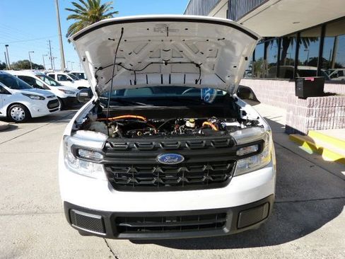 Used 2022 Ford Maverick XL image 8