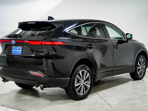Used 2023 Toyota Venza LE AWD/4WD image 12