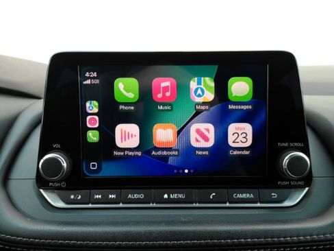 Used 2023 Nissan Rogue S FWD image 9