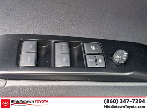 Certified 2025 Toyota Camry SE AWD/4WD image 12