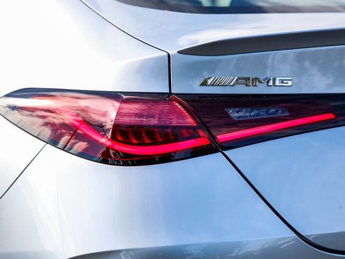 New 2026 Mercedes-Benz GLC 43 AMG 4MATIC Coupe image 8