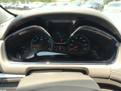Used 2015 Chevrolet Traverse LT FWD image 39