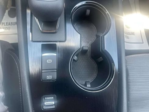 Used 2021 Nissan Rogue S FWD image 12