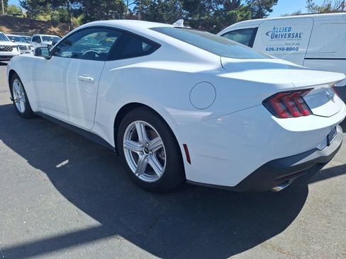 Used 2026 Ford Mustang Coupe RWD image 4