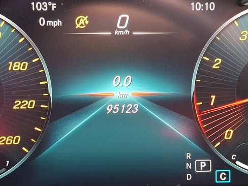 Used 2022 Mercedes-Benz GLC 300 4MATIC SUV image 20