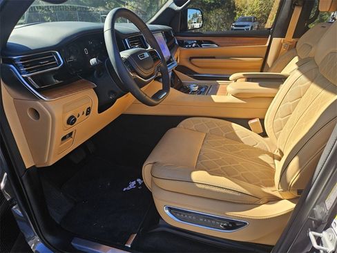 Used 2024 Jeep Grand Wagoneer L Series III w/ Rear Seat Video Group 1 image 10