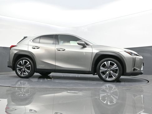 Used 2021 Lexus UX 250h w/ Premium Package image 45
