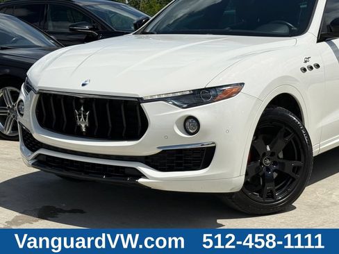 Used 2022 Maserati Levante GT AWD/4WD image 2