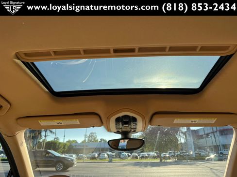 Used 2012 Porsche Cayenne AWD/4WD image 17