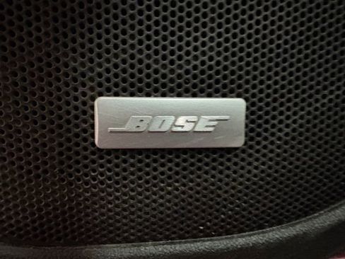 Used 2018 GMC Acadia SLT image 9