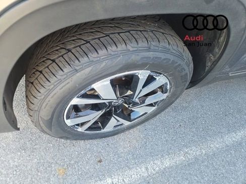 Used 2023 Volkswagen Atlas Cross Sport SE AWD/4WD image 30