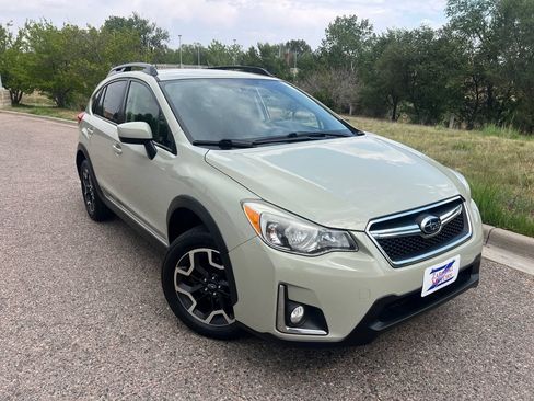 Used 2016 Subaru Crosstrek 2.0i Premium AWD/4WD image 1