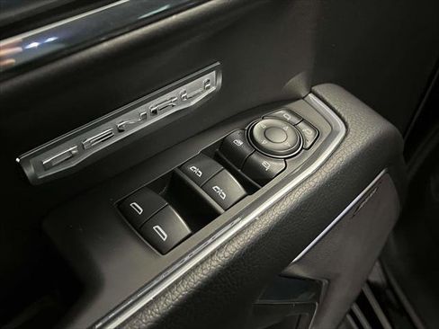 Used 2023 GMC Sierra 1500 Denali w/ Technology Package image 18