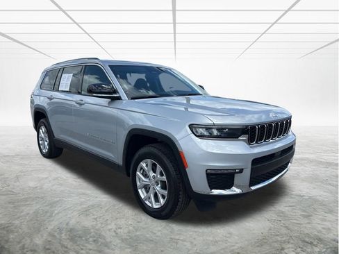Certified 2024 Jeep Grand Cherokee L Limited RWD image 2