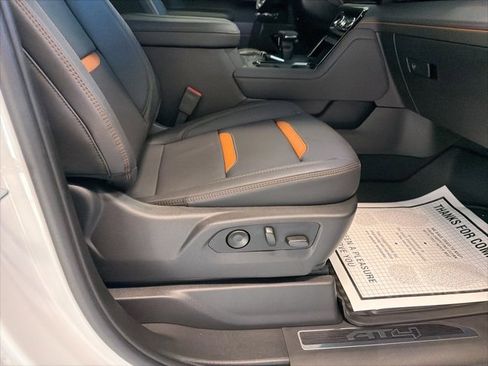 Used 2026 GMC Sierra 1500 AT4 w/ AT4 Premium Package image 18