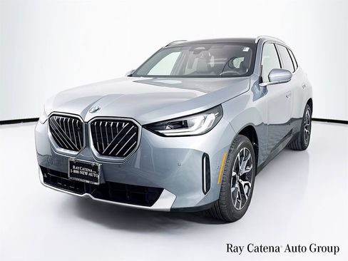 Used 2025 BMW X3 xDrive30i w/ Premium Package image 3