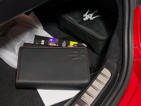 Used 2024 Maserati GranCabrio Trofeo image 33