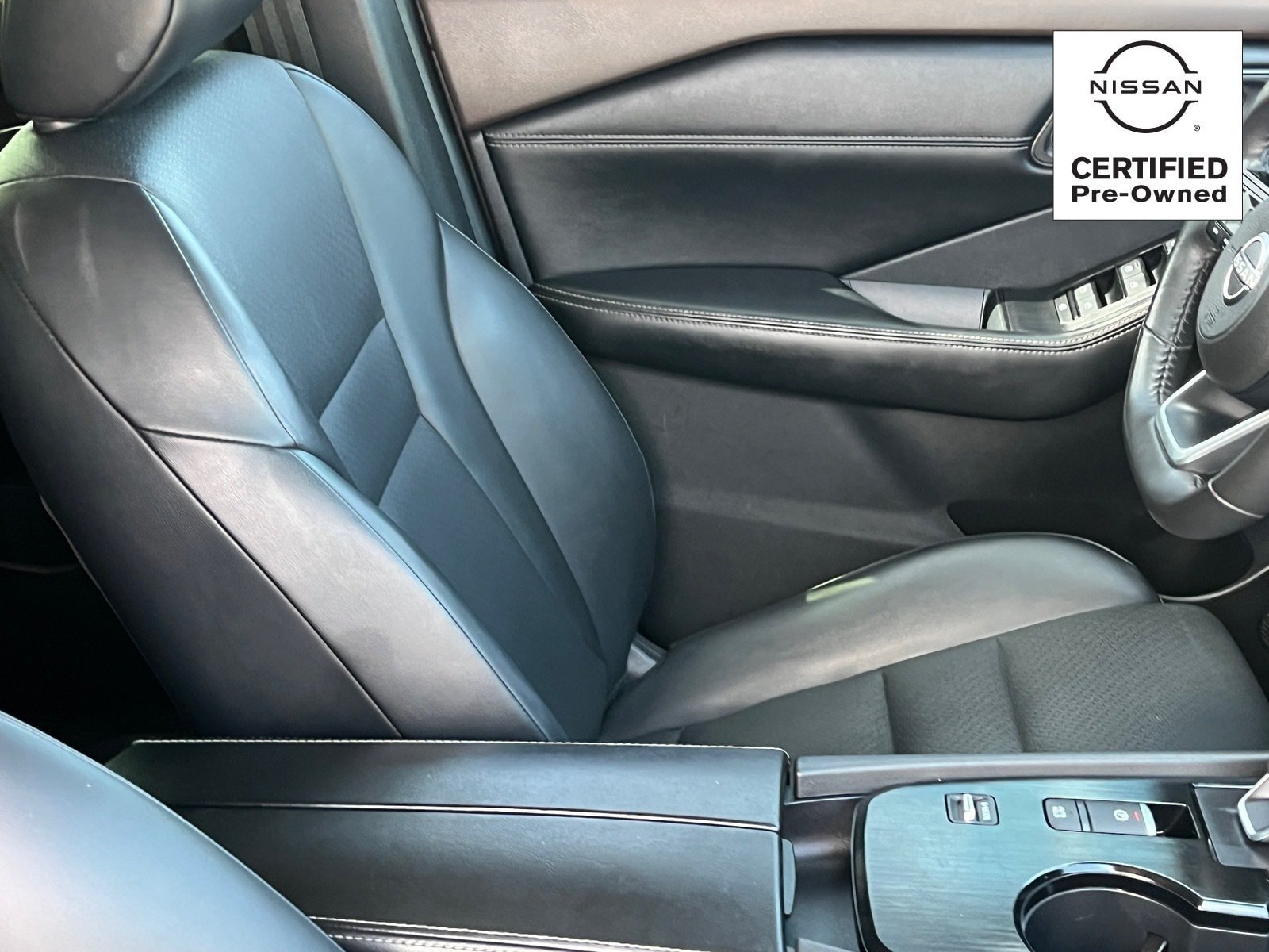 Certified 2023 Nissan Rogue SV w/ SV Premium B Package FWD image 10