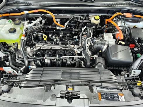 New 2025 Ford Escape SE FWD image 30