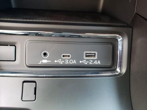 New 2025 Subaru Ascent Onyx Edition image 17