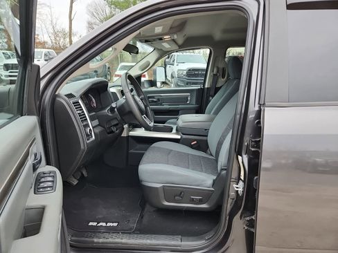 Used 2018 RAM 3500 SLT image 15