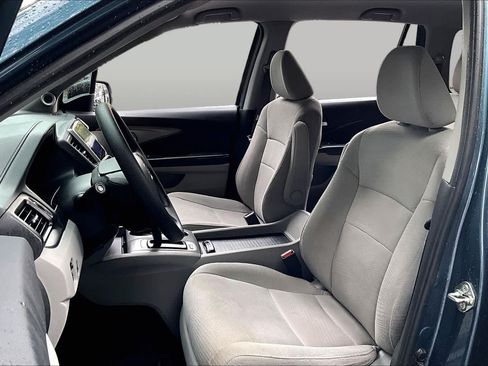 Used 2017 Honda Pilot EX image 8