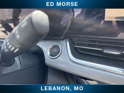 Certified 2025 Chevrolet Trax LT FWD image 16
