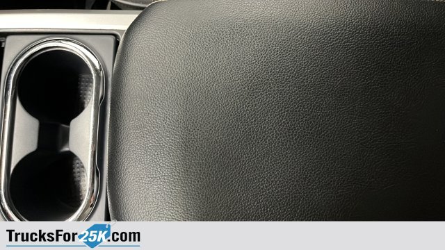 Used 2019 Nissan Titan PRO-4X w/ Pro-4x Utility Package AWD/4WD image 19