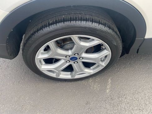 Used 2018 Ford Escape Titanium FWD image 28