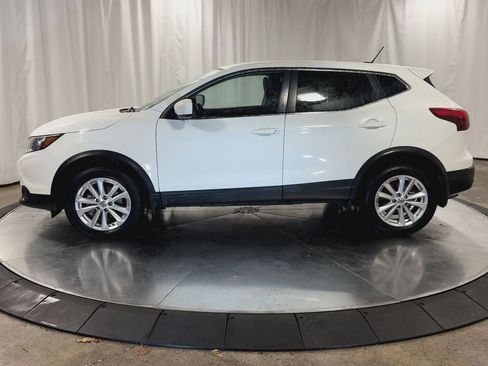 Used 2018 Nissan Rogue Sport S w/ S Appearance Package image 7