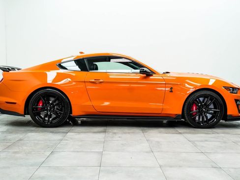 Used 2020 Ford Mustang Shelby GT500 w/ Technology Package RWD image 10
