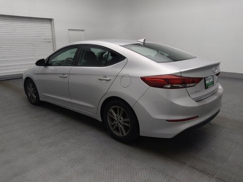 Used 2018 Hyundai Elantra SEL image 3