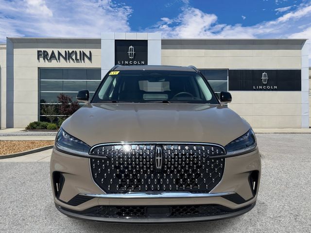 New 2025 Lincoln Aviator AWD w/ Equipment Group 101A image 2