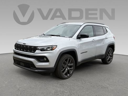 New 2026 Jeep Compass Latitude image 22