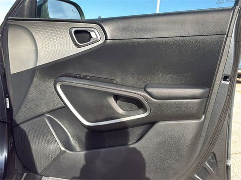 Used 2023 Kia Soul LX w/ Option Group 015 image 9