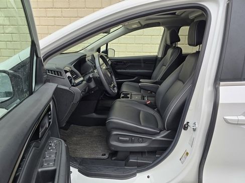 Used 2025 Honda Odyssey Touring image 14