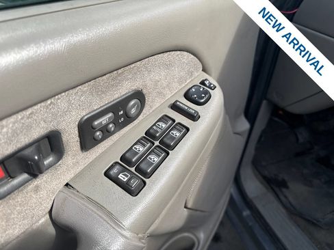 Used 2002 Chevrolet Silverado 2500 LT w/ Off-Road Skid Plate Pkg AWD/4WD image 18