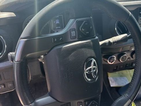 Used 2023 Toyota Tacoma TRD Off-Road w/ Technology Package image 12