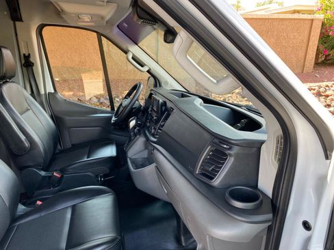 Used 2020 Ford Transit 250 Medium Roof RWD image 38
