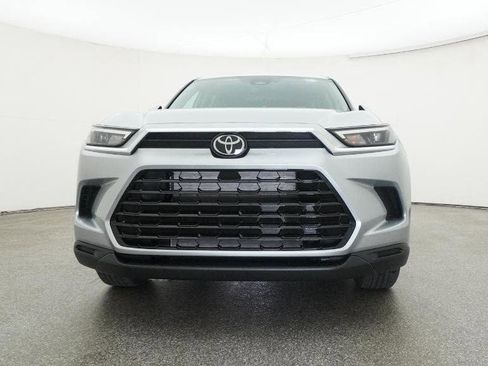 New 2026 Toyota Grand Highlander XLE image 31