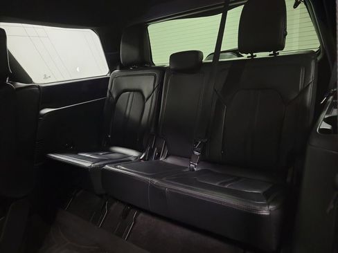Used 2021 Ford Expedition Limited image 24