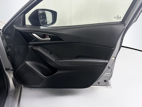 Used 2016 MAZDA MAZDA3 i Sport w/ Preferred Equipment Package FWD image 30