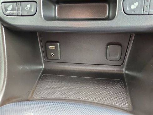 Used 2018 Chevrolet Colorado Z71 image 29