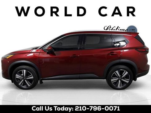 Used 2024 Nissan Rogue SL w/ SL Premium Package image 4