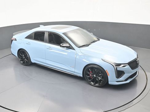 Used 2025 Cadillac CT4 V RWD image 53