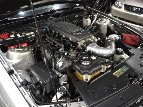 Used 2009 Ford Mustang GT RWD image 41
